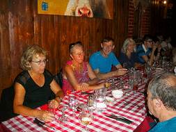 Voyage 2017 L'auberge est vraiment rempie de "vaches" mais seulement au plafond et sur les murs. 
