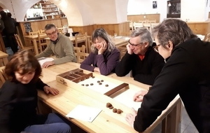 Tournoi de billard hollandais vendredi après-midi bien au chaud alors que dehors ce sont des bourrasques de neige !
