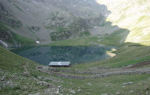 Sur le chemin de retour vers Le Bourg d'Arud, point culminant avant la descente.