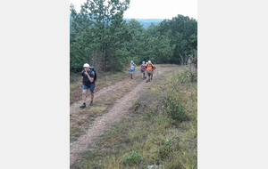 A proximité de la fontaine de Monclar.