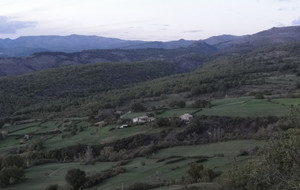 Vers Louyre depuis Saint Laurent sous Coiron