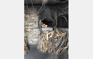 Four à bois pour le pain bouilli