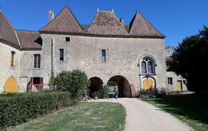 07-09-2020 Entrée côté intérieur du château de Morlet
