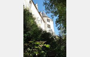 08-09-2020 Accès au château de La Rochepot