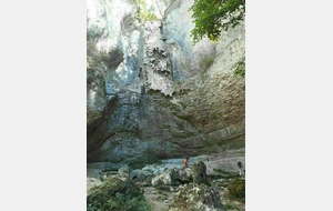 08-09-2020 La cascade tarie du cul de Menevault